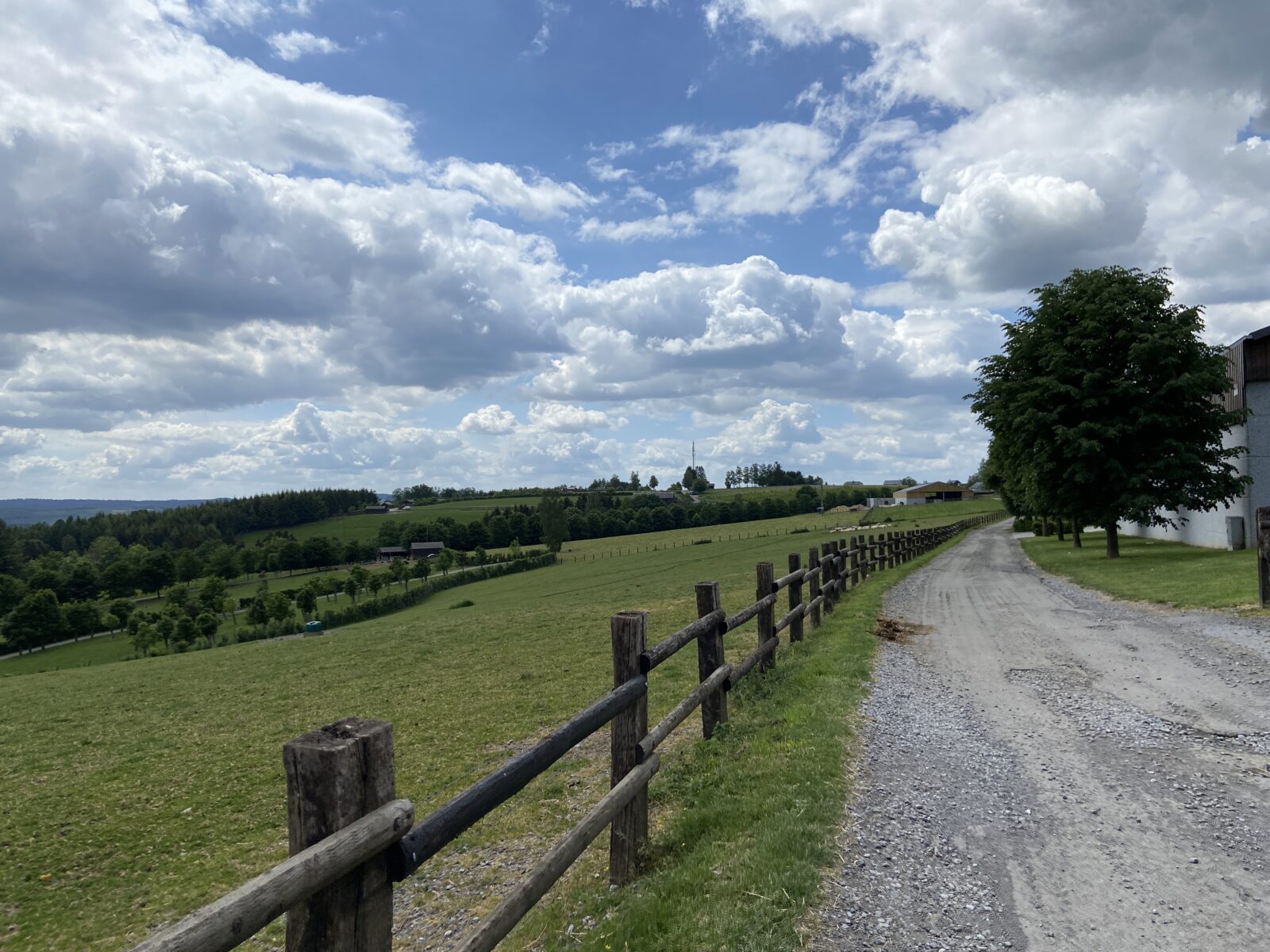 Wandern in den Ardennen: Les Échelles bei Rochehaut (Belgien)