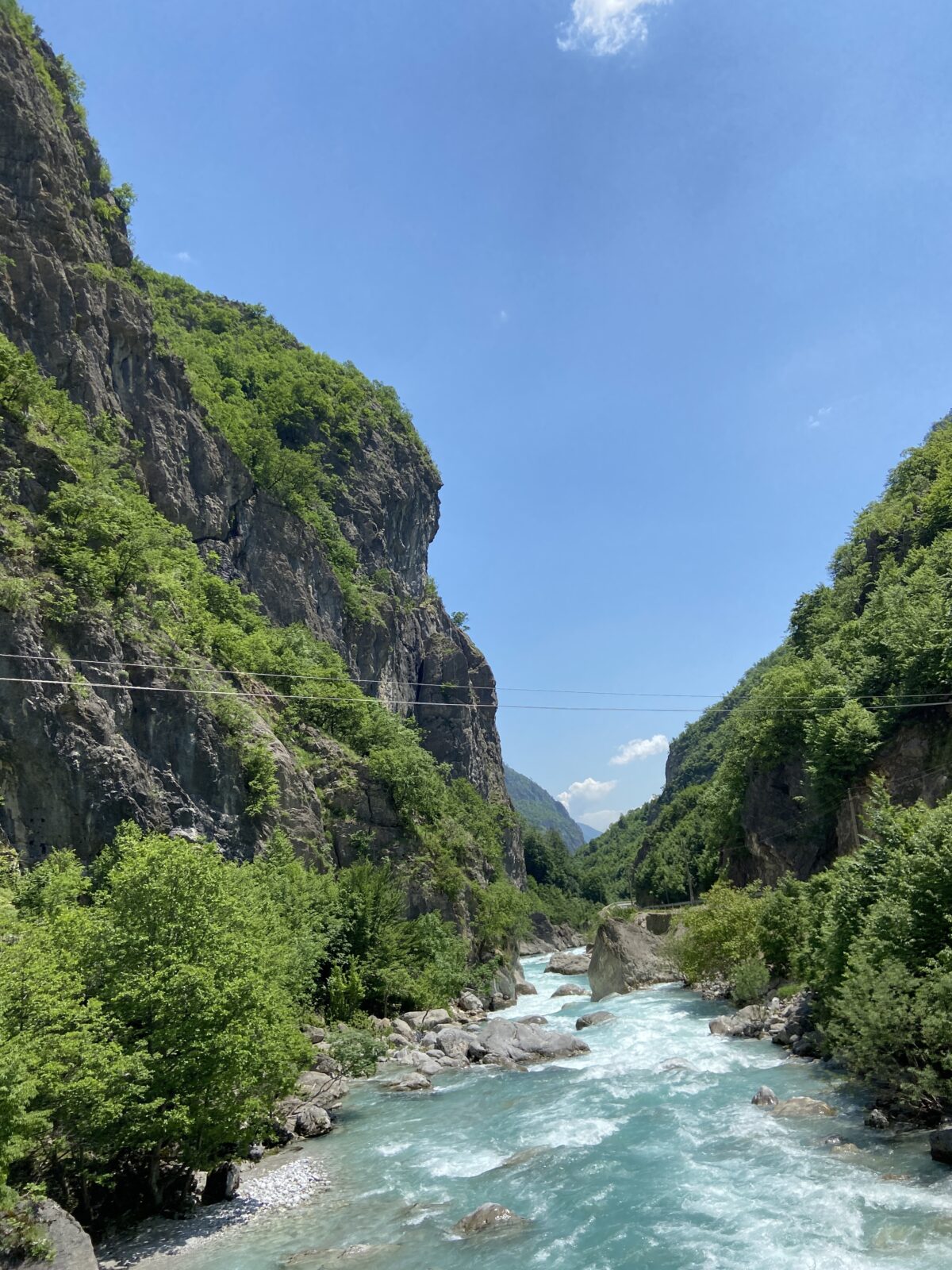 Bus-Abenteuer: Valbona-Tal in Albanien