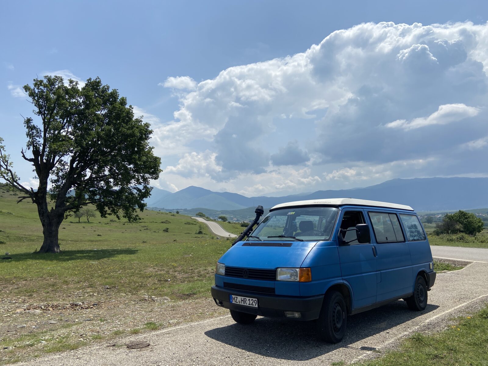 Bus-Abenteuer: Vom Valbona-Tal nach Berat
