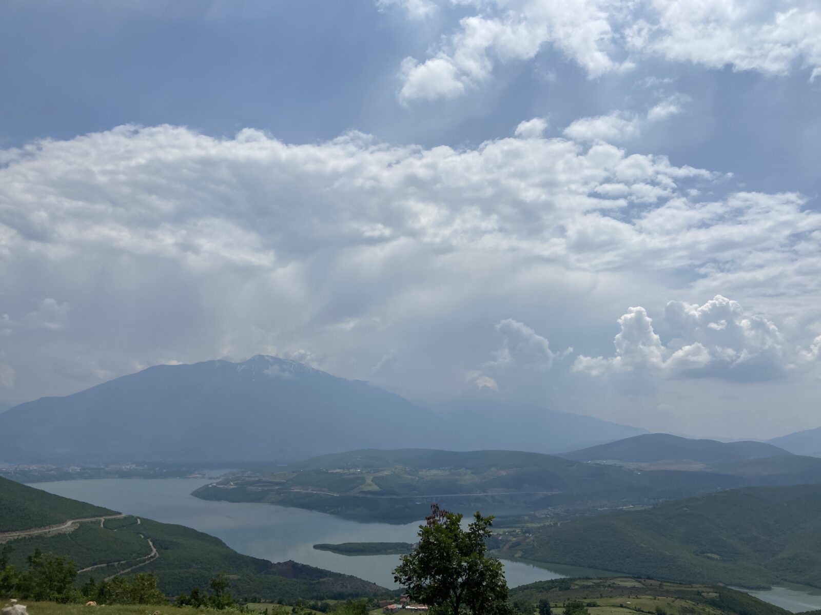 Bus-Abenteuer: Vom Valbona-Tal nach Berat