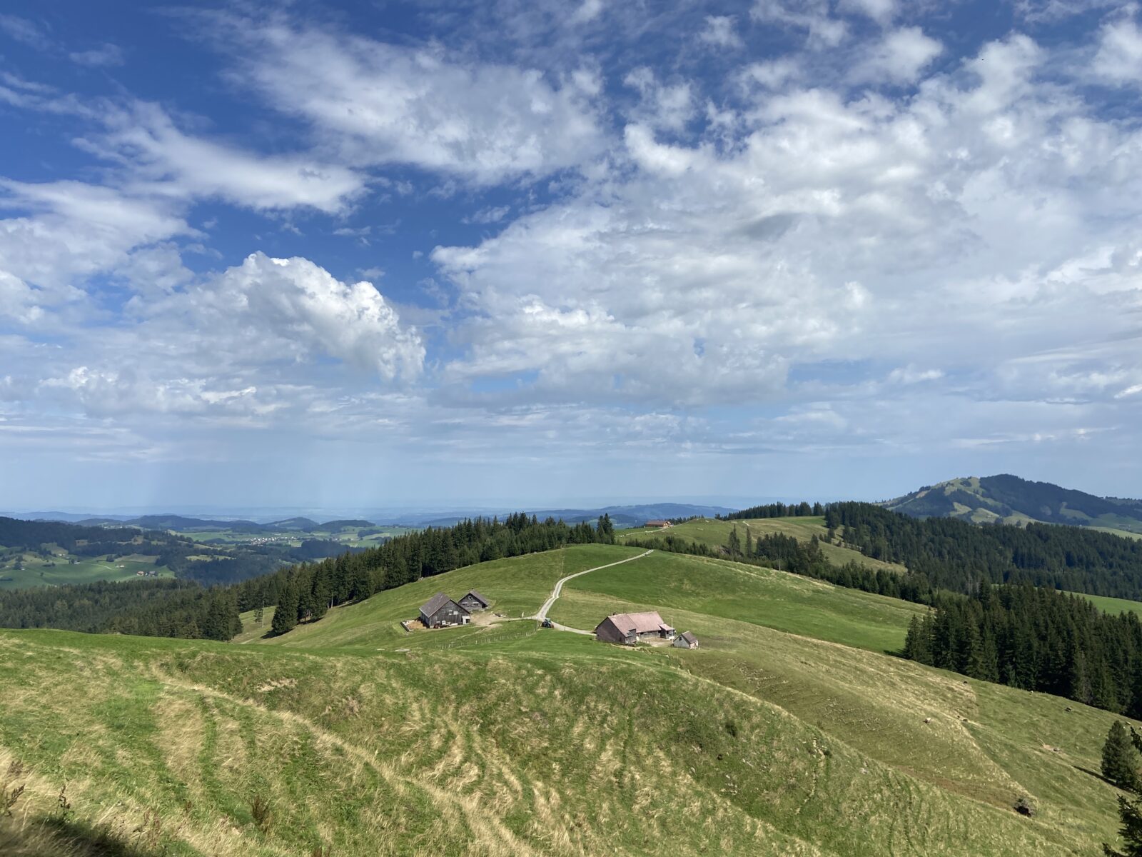 Wandern in der Schweiz: Von Jakobsbad zum Kronberg