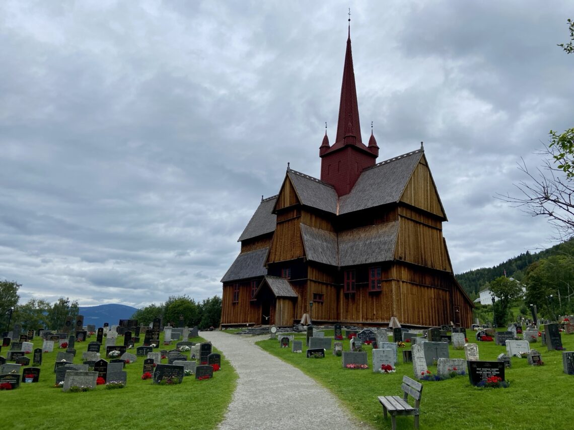 Roadtrip Nordkap: Stabskirche Ringebu und Lillehammer