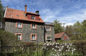 Wandern in Hessen: Künstlernekropole bei Kassel