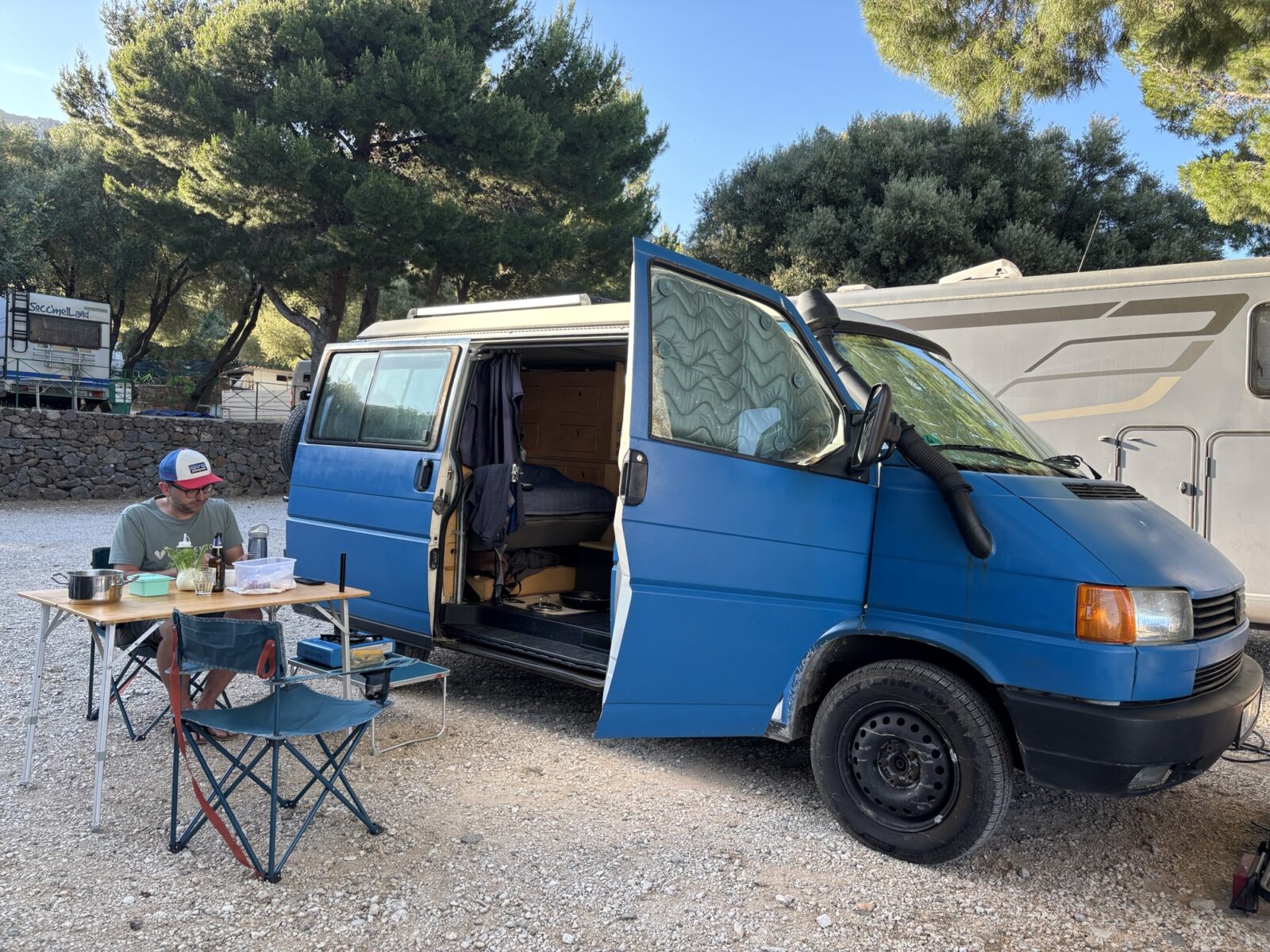 Roadtrip Sardinien: Stellplatz Camping Car Palmasera in Cala Ganone