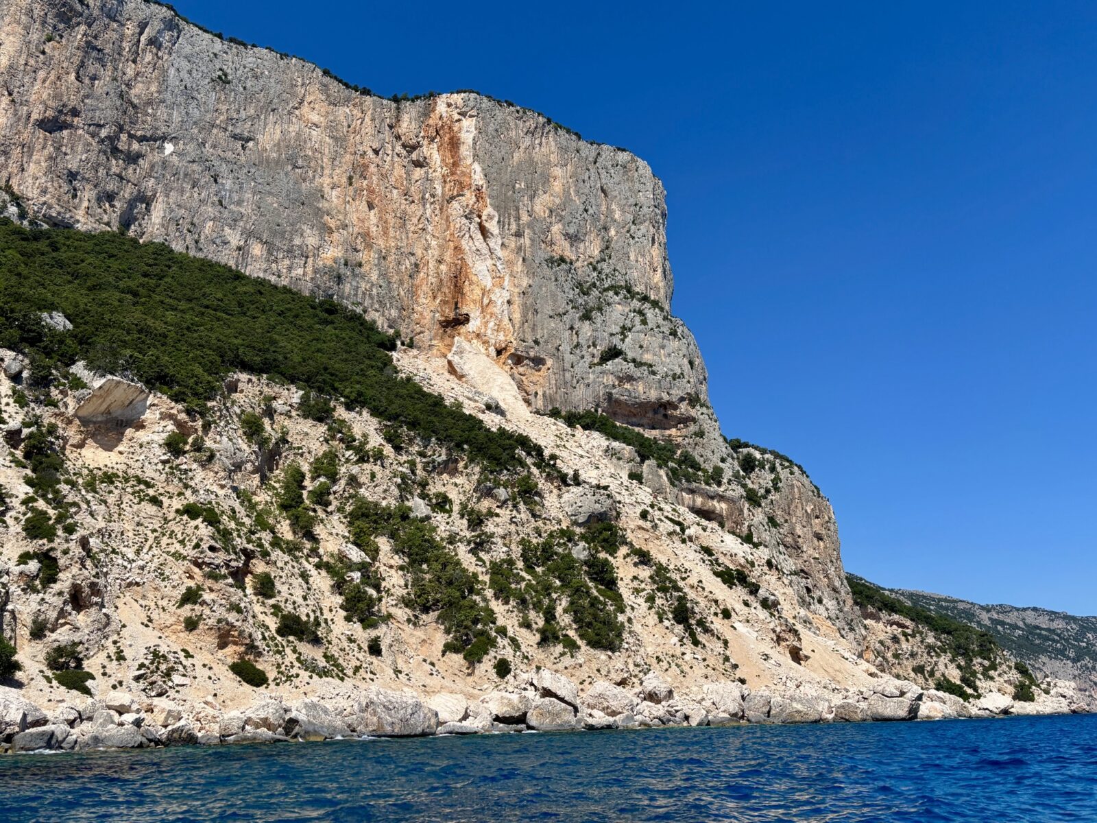 Roadtrip Sardinien: Bootstour ab Cala Ganone