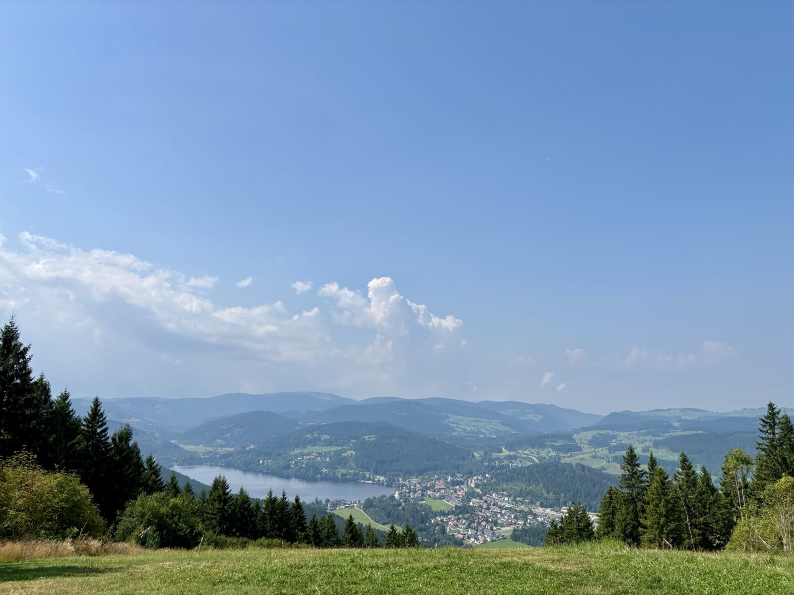 Wandern im Schwarzwald: Vom Titisee auf den Hochfirst