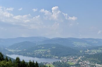 Wandern im Schwarzwald: Vom Titisee auf den Hochfirst