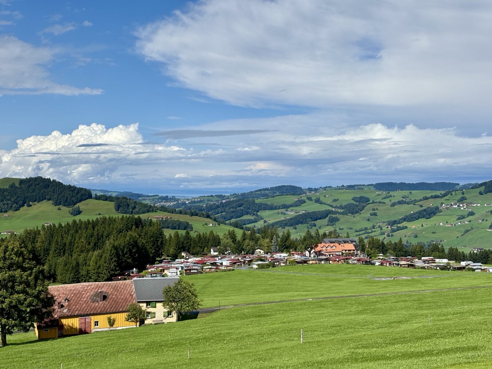 Wandern in der Schweiz: Von Eischen über Sollegg nach Wasserschaffen