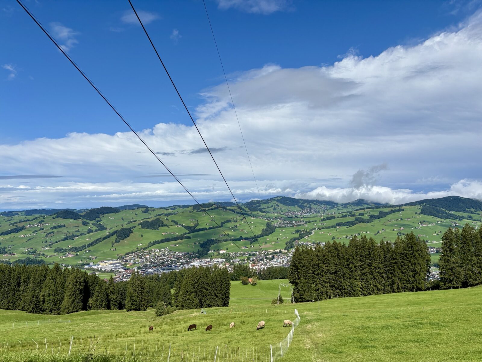 Wandern in der Schweiz: Von Eischen über Sollegg nach Wasserschaffen