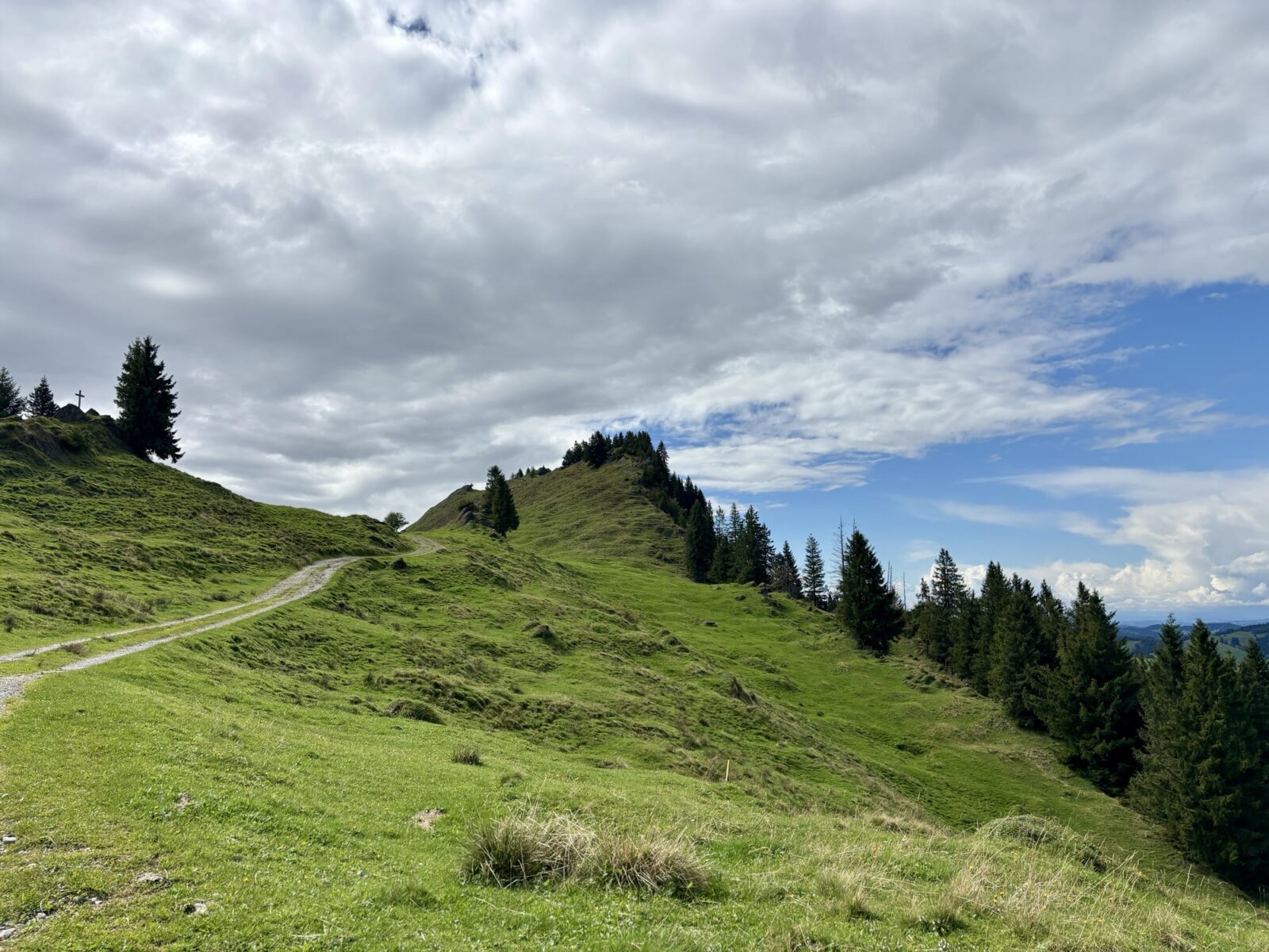Wandern in der Schweiz: Von Eischen über Sollegg nach Wasserschaffen
