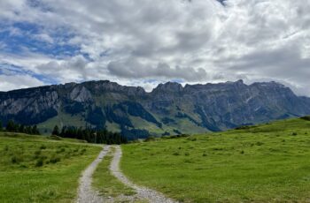 Wandern in der Schweiz: Von Eischen über Sollegg nach Wasserschaffen