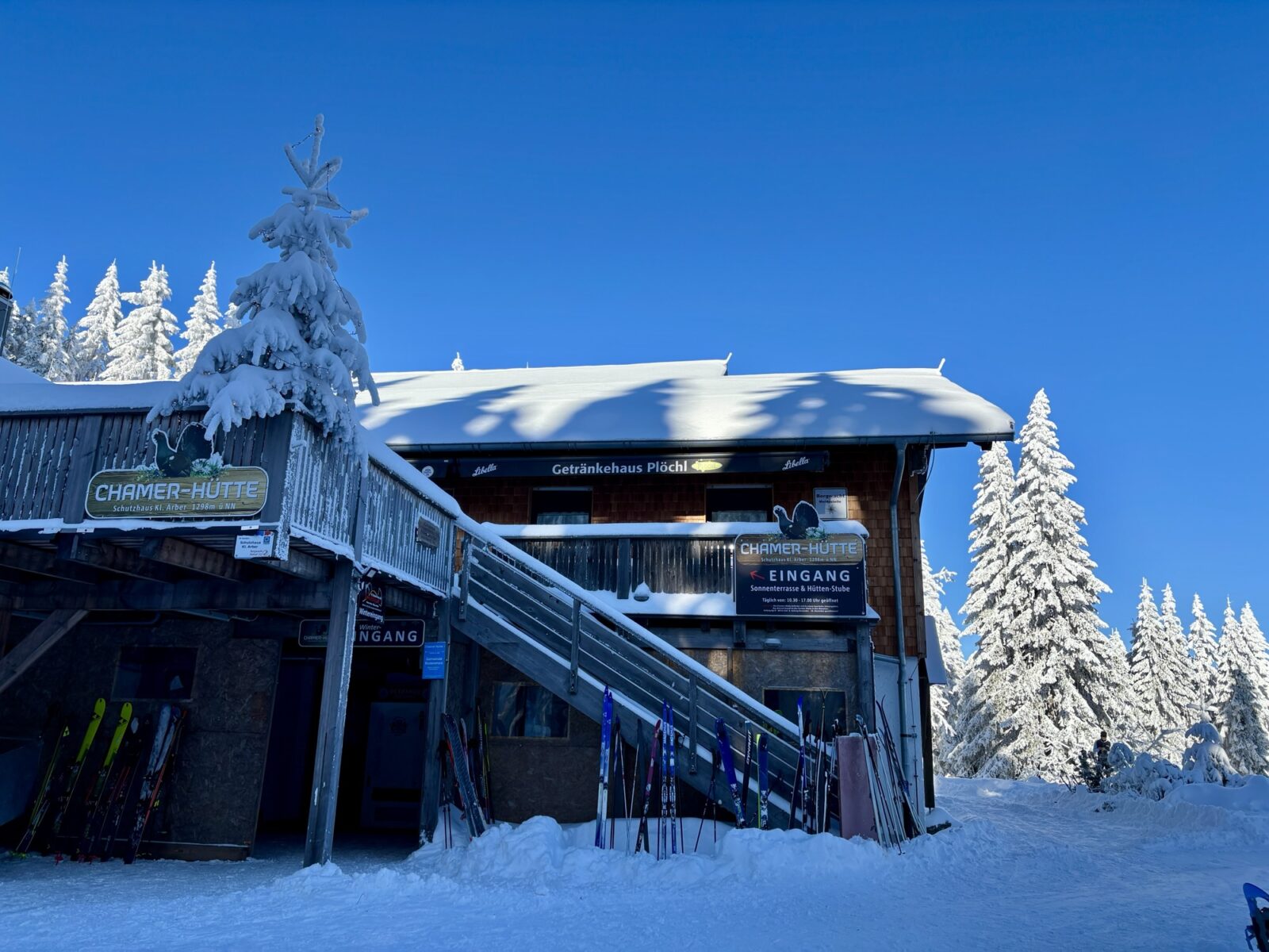Schneeschuhwandern im Bayrischen Wald: Charmer Hütte und Kleiner Arber