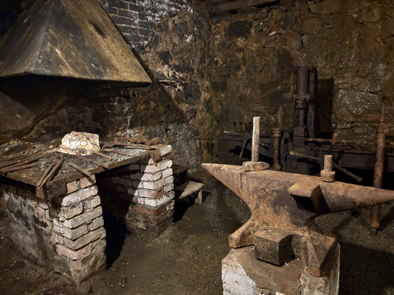 Unterwegs im Bayerischen Wald: Besucherbergwerk Silberberg