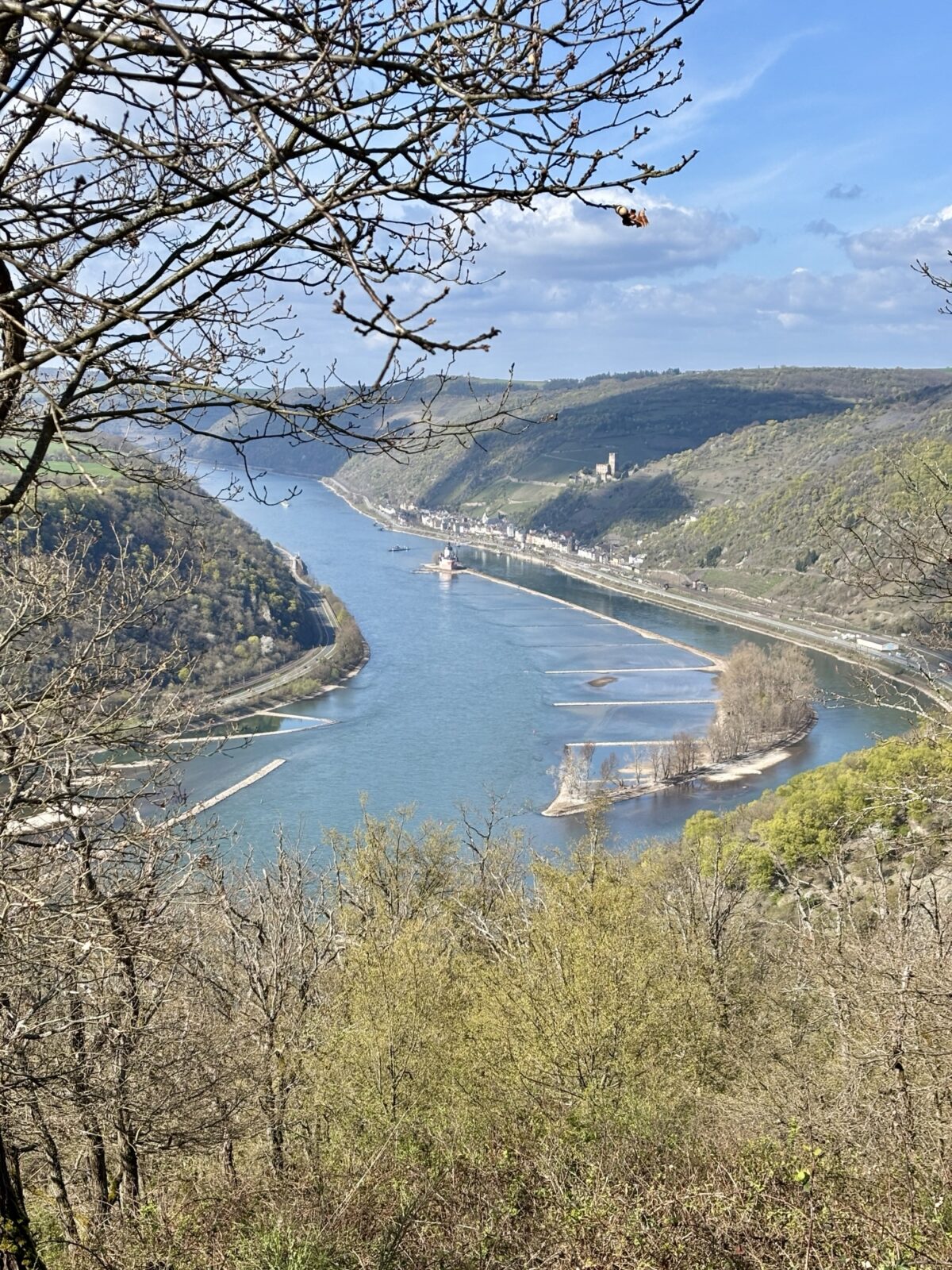 Wandern im Mittelrheintal: Rhein-Wisper-Glück bei Lorchhausen
