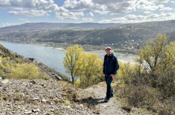 Wandern im Mittelrheintal: Rhein-Wisper-Glück bei Lorchhausen