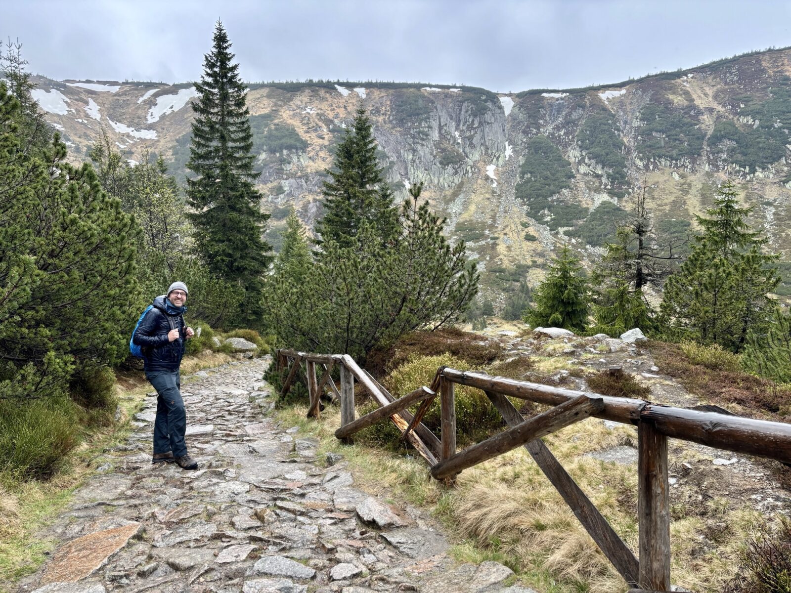 Wandern in Polen: Schneekoppe - Maly Staw - Stabskirche
